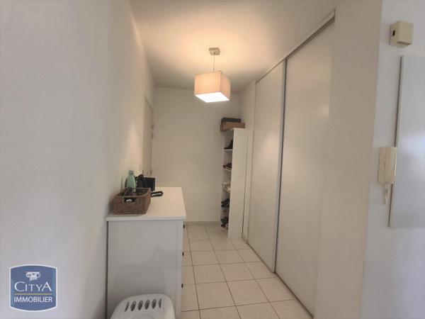 Appartement à louer 3 pièces 54.3m² Châteaurenard (13160)