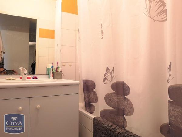 Appartement à louer 3 pièces 54.3m² Châteaurenard (13160)