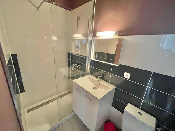 A LOUER - NANTES ST DONATIEN - Grand appartement 1 pièce MEUBLÉ de 24.89 m²