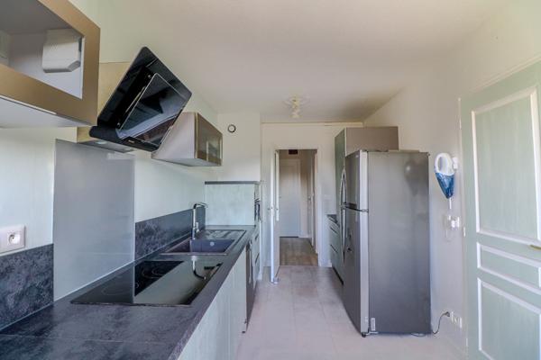 Appartement Nevers 3 chambres, balcon plein sud, parking sous terrain, 2 heures de Paris