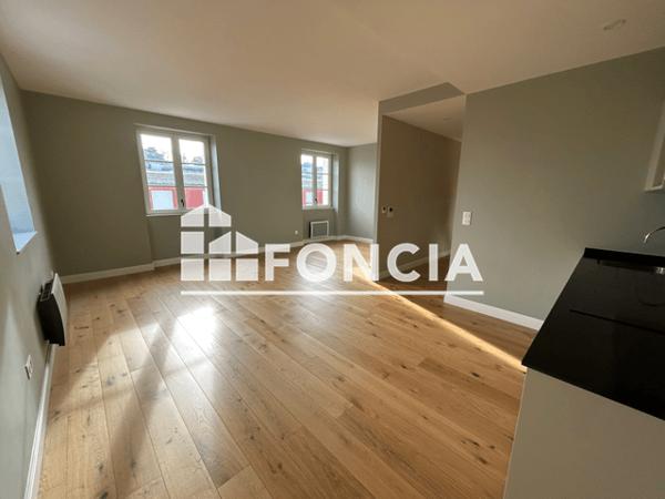 Location Appartement 3 pièces 79.46 m² - 15 RUE GUILLAUME VII LE TROUBADOUR Poitiers 86000
