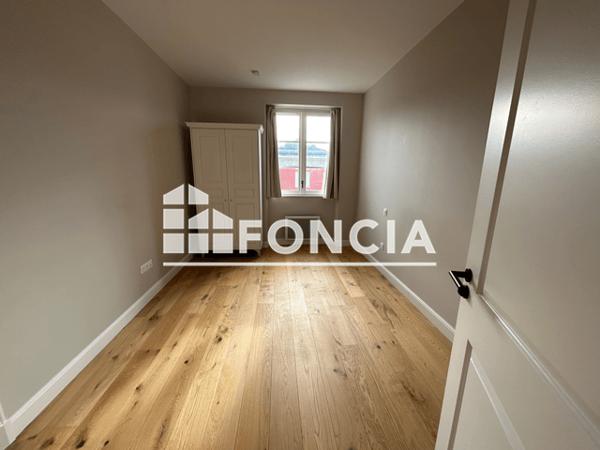Location Appartement 3 pièces 79.46 m² - 15 RUE GUILLAUME VII LE TROUBADOUR Poitiers 86000