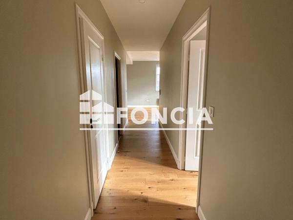 Location Appartement 3 pièces 79.46 m² - 15 RUE GUILLAUME VII LE TROUBADOUR Poitiers 86000
