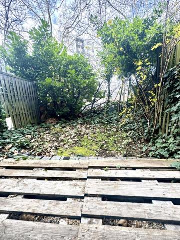 À Vendre ? Studio 26m2 Rez-de-Jardin et Cave ? Lyon 8