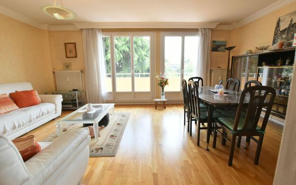Appartement à vendre    3 pièces • 79,75 m2 Francheville