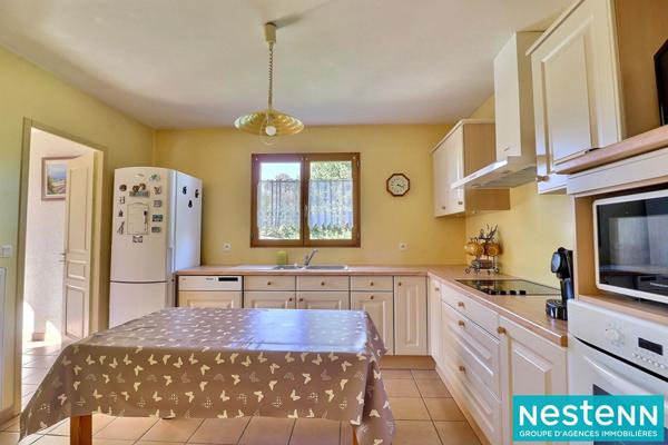 Maison 3 pièces de 90m² sur un terrain de 456m² situé à Vaulx-en-Velin au fond d'une impasse