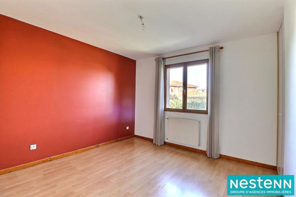 Maison 3 pièces de 90m² sur un terrain de 456m² situé à Vaulx-en-Velin au fond d'une impasse