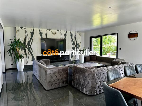 Vente Maison214 m² - 6 Pièces - MIRECOURT (88500)