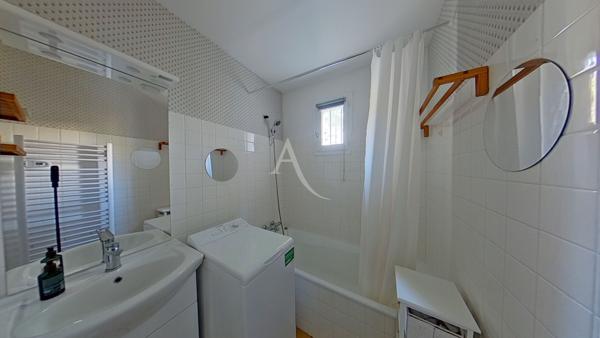 APPARTEMENT DE 22.39 m2 AVEC BALCON DANS PETITE RESIDENCE AVEC PARKING PROCHE DES THERMES ET COMMODITES