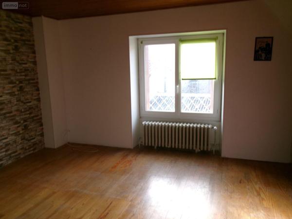 Maison de ville à vendre à Parentignat dans le Puy-de-Dôme (63500), ref : 13385/177   
ISSOIRE