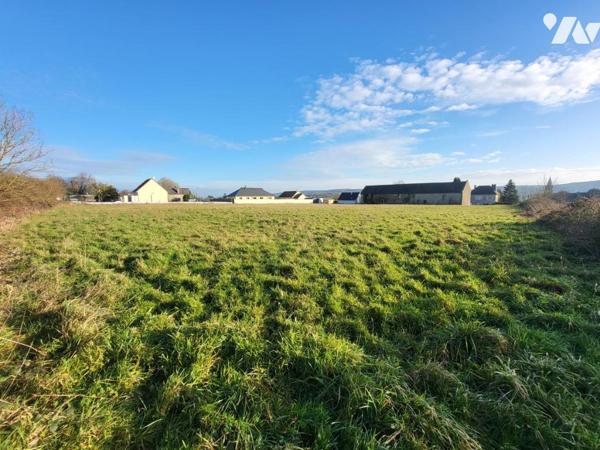 JURQUES : Terrain à bâtir de 376 m²