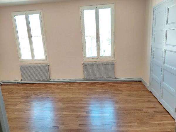 Appartement à louer à Mâcon (71000)