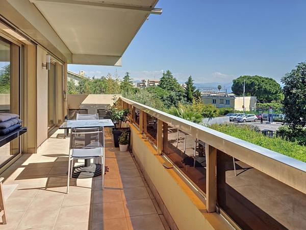 APPARTEMENT 2 PIECES VUE MER, GRANDE TERRASSE