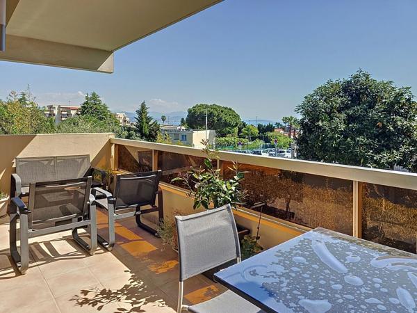 APPARTEMENT 2 PIECES VUE MER, GRANDE TERRASSE