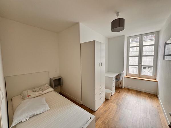 Maison meublée en résidence La Roche Sur Yon 10 pièce(s) 145.62 m2 (tarif par chambre)