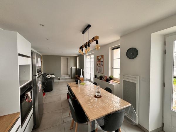 Maison meublée en résidence La Roche Sur Yon 10 pièce(s) 145.62 m2 (tarif par chambre)