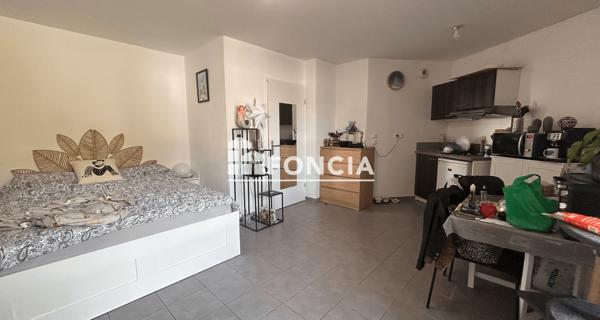 À vendre Studio 29.3 m² - Pont-de-metz 80480