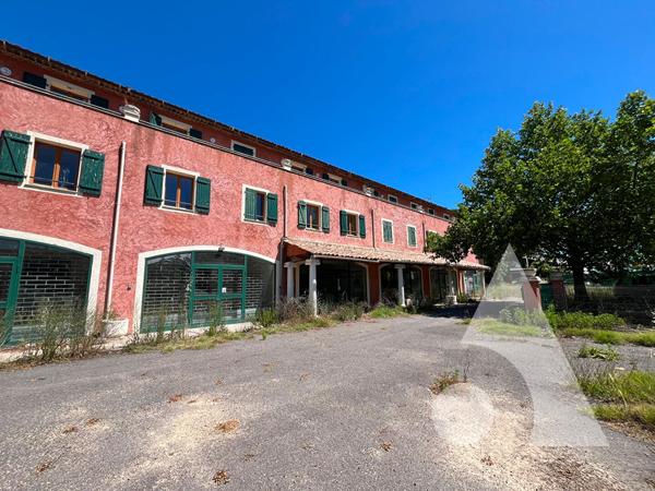 Immeuble 15 pièces 809 m2