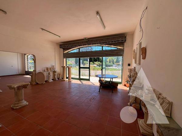 Immeuble 15 pièces 809 m2
