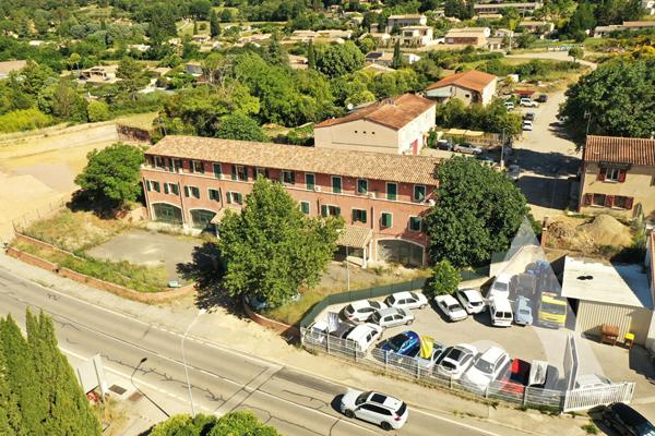 Immeuble 15 pièces 809 m2