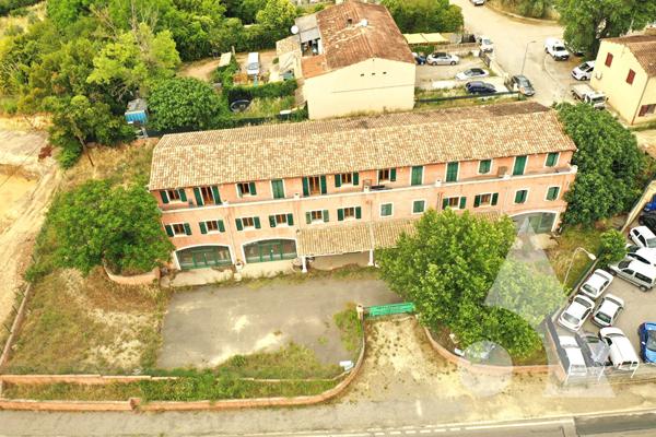 Immeuble 15 pièces 809 m2