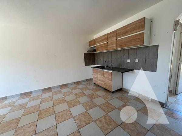 Immeuble 15 pièces 809 m2
