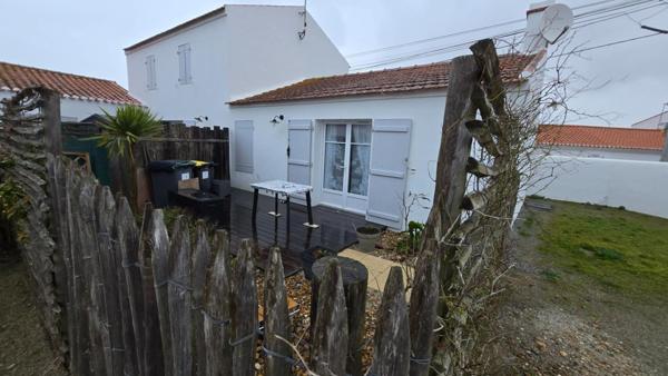 Ile de Noirmoutier 85  - Ensemble immobilier résidentiel proche 50 mètres de la mer
