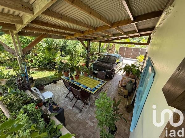 Maison 7 pièces de 232 m² à Saint-Philippe (97442)