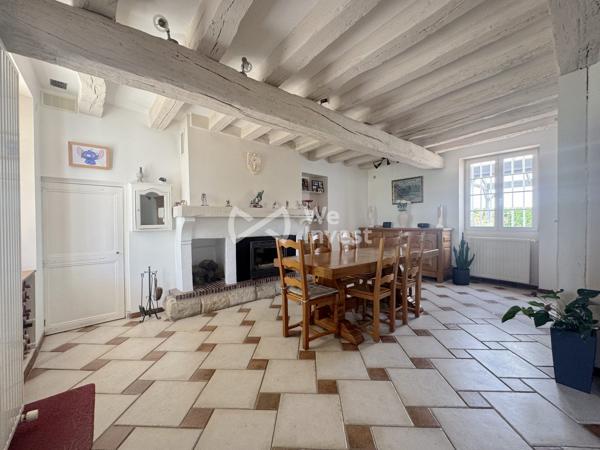 Longère 182 m2 avec double garage, terrain paysager, SPA, sauna...