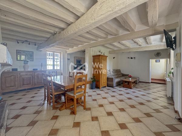 Longère 182 m2 avec double garage, terrain paysager, SPA, sauna...