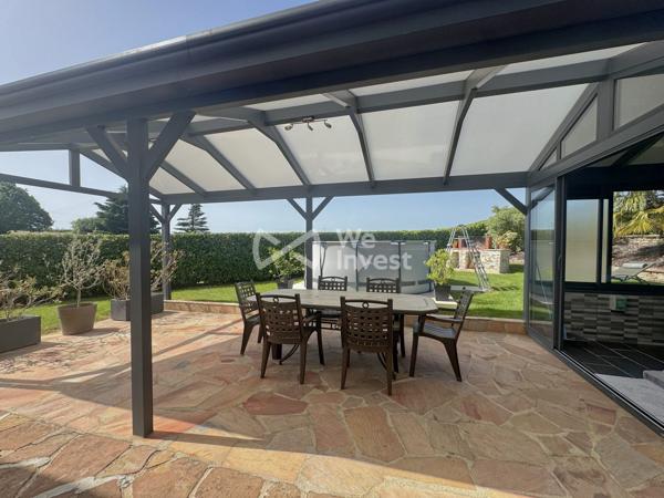 Longère 182 m2 avec double garage, terrain paysager, SPA, sauna...