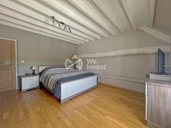 Longère 182 m2 avec double garage, terrain paysager, SPA, sauna...