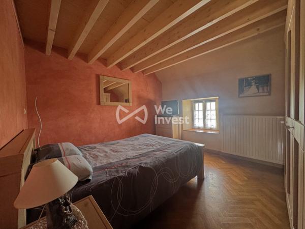 Longère 182 m2 avec double garage, terrain paysager, SPA, sauna...