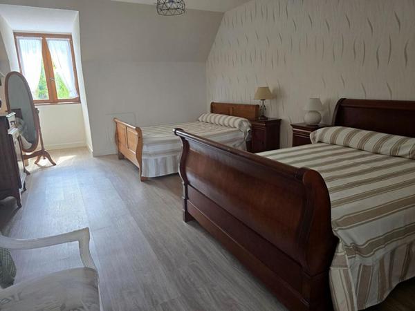 Maison Creuzier Le Vieux 7 pièce(s) 193 m2
