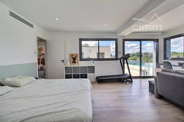 MAGNIFIQUE MAISON CONTEMPORAINE HAUT DE GAMME