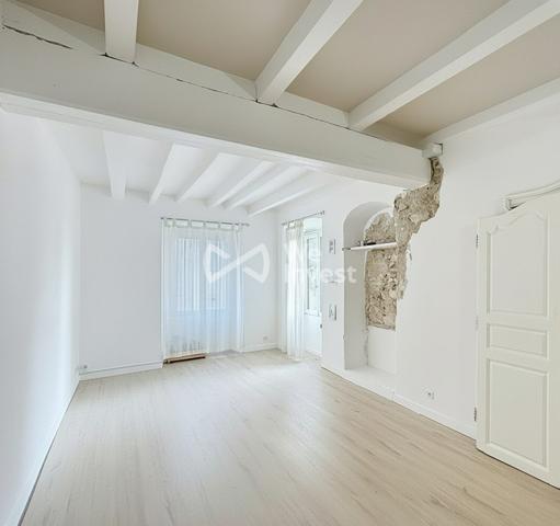 Appartement atypique entièrement rénové