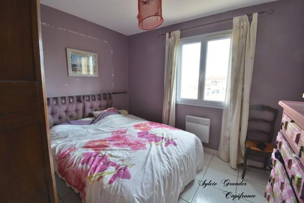 Maison à vendre 5 pièces ENTRESSEN (13)avec Jardin