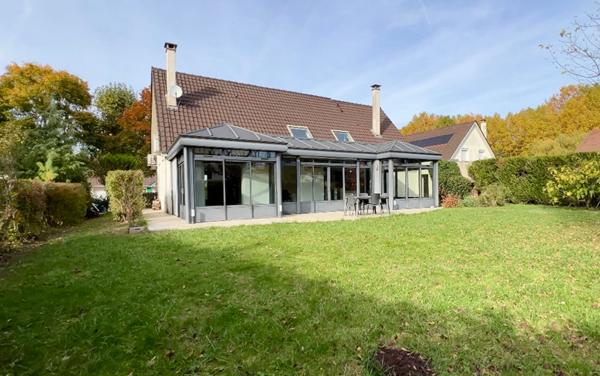 Maison 8 pièce(s) 250 m2