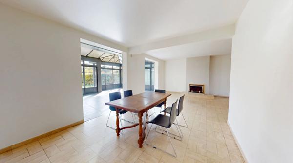 Maison 8 pièce(s) 250 m2