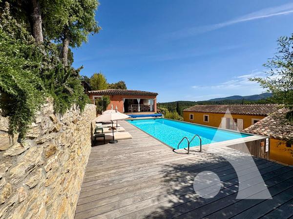 Maison 9 pièces 297.55 m2