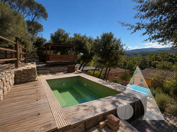 Maison 9 pièces 297.55 m2