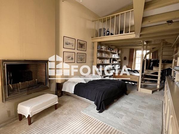 Location Appartement meublé 7 pièces 431 m² - 18 RUE DE L ECU Coulon 79510