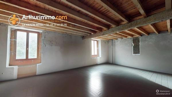Vente                                                      Maison
                        
                     5 pièces                      193 m2                     à Péchaudier