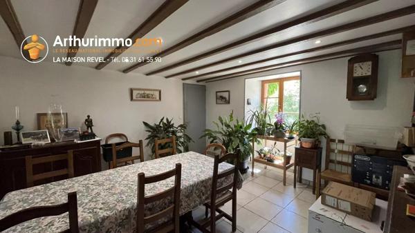 Vente                                                      Maison
                        
                     5 pièces                      193 m2                     à Péchaudier
