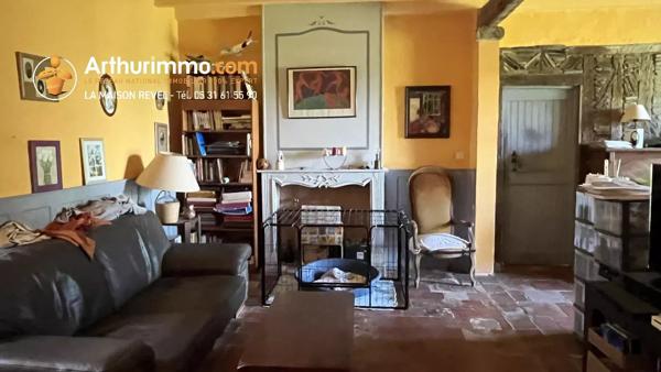 Vente                                                      Maison
                        
                     5 pièces                      193 m2                     à Péchaudier
