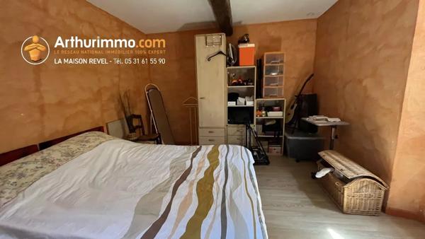 Vente                                                      Maison
                        
                     5 pièces                      193 m2                     à Péchaudier