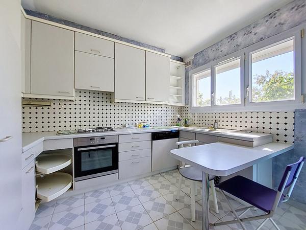 Maison 7 pièces à vendre à Nantes - Idéale famille nombreuse ou investisseur !