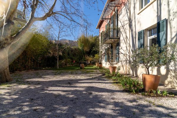 Maison 8 pièces - 275 m² Bien prestige