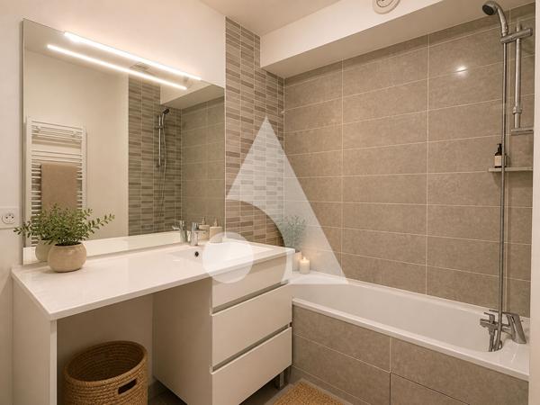 Appartement 4 pièces 83.76 m2