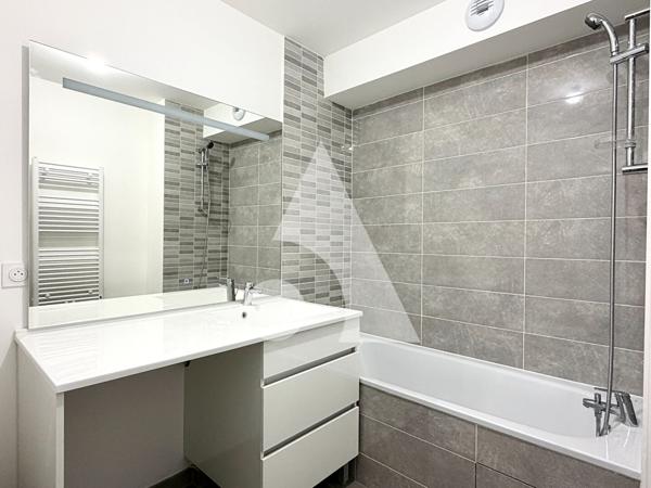 Appartement 4 pièces 83.76 m2